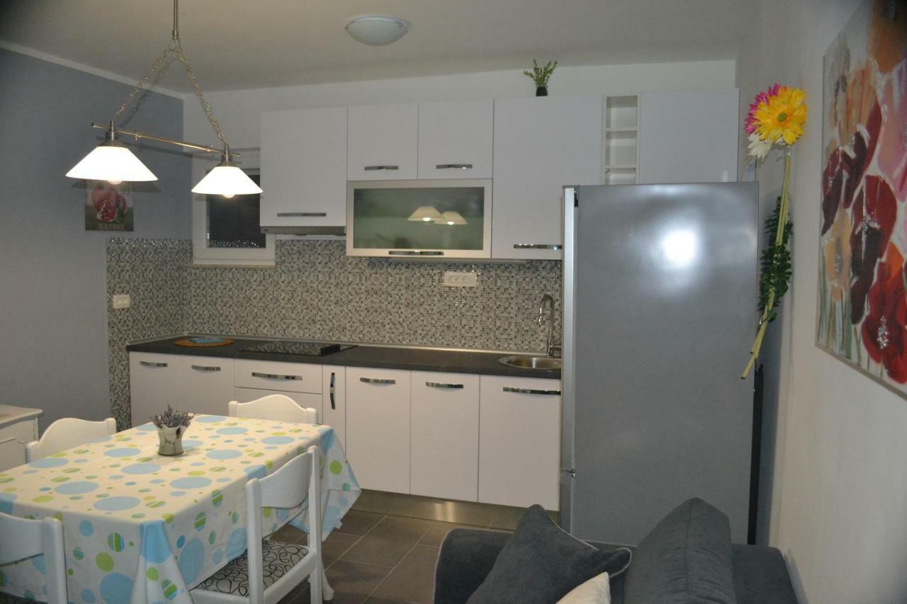 Apartman Bebe In Old Town- With Free Parking Sibenik Exterior photo